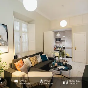 Apartment Comfortable Duplex- 1bd 2bth- Dean Miranda, Seville