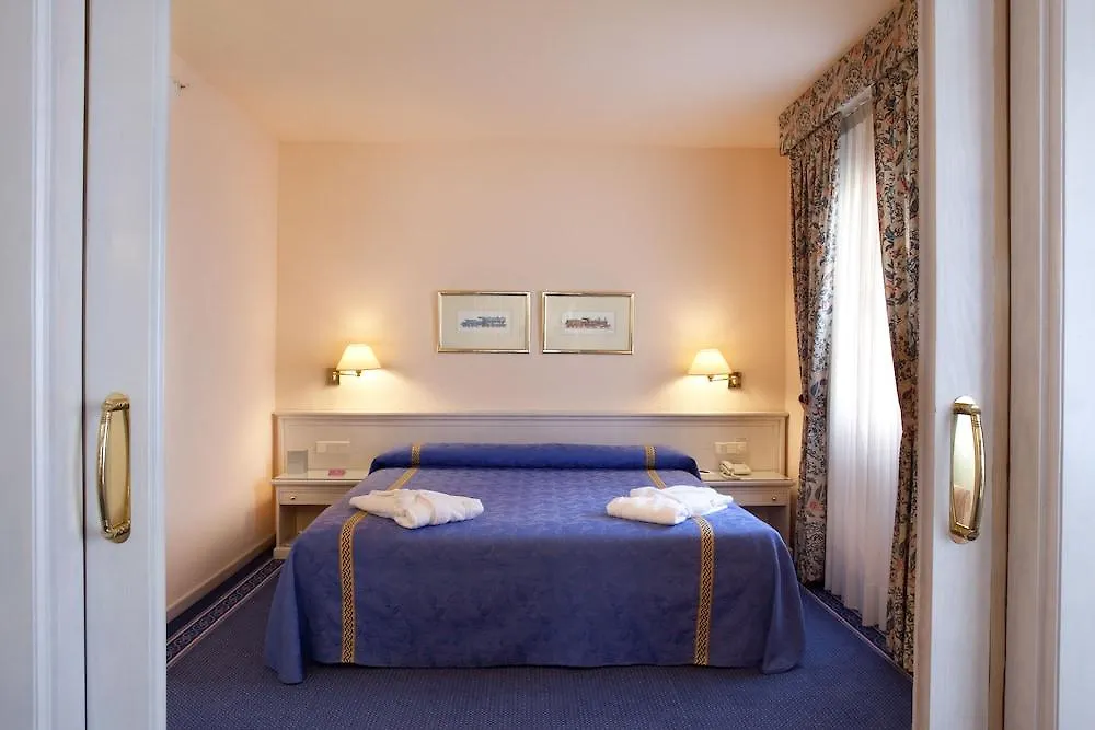 Only You Hotel Sevilla