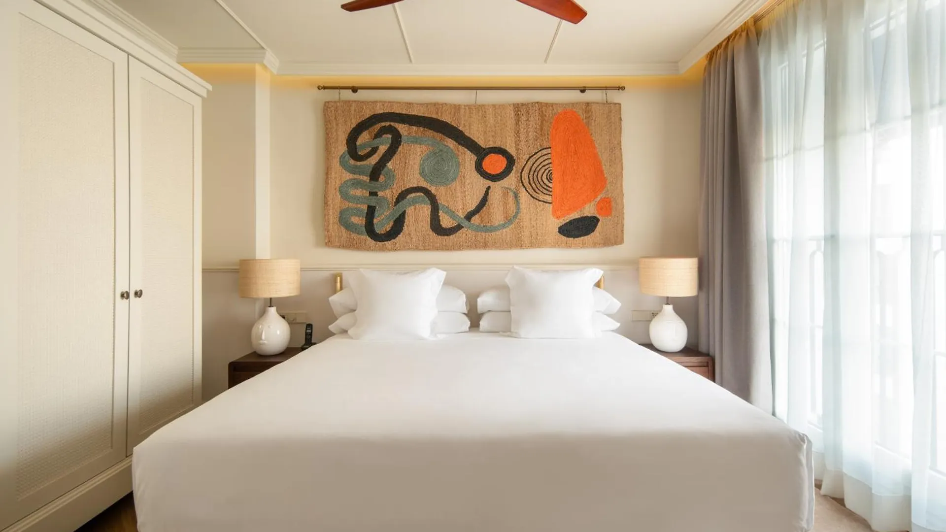 Only You Hotel Sevilla 5*,